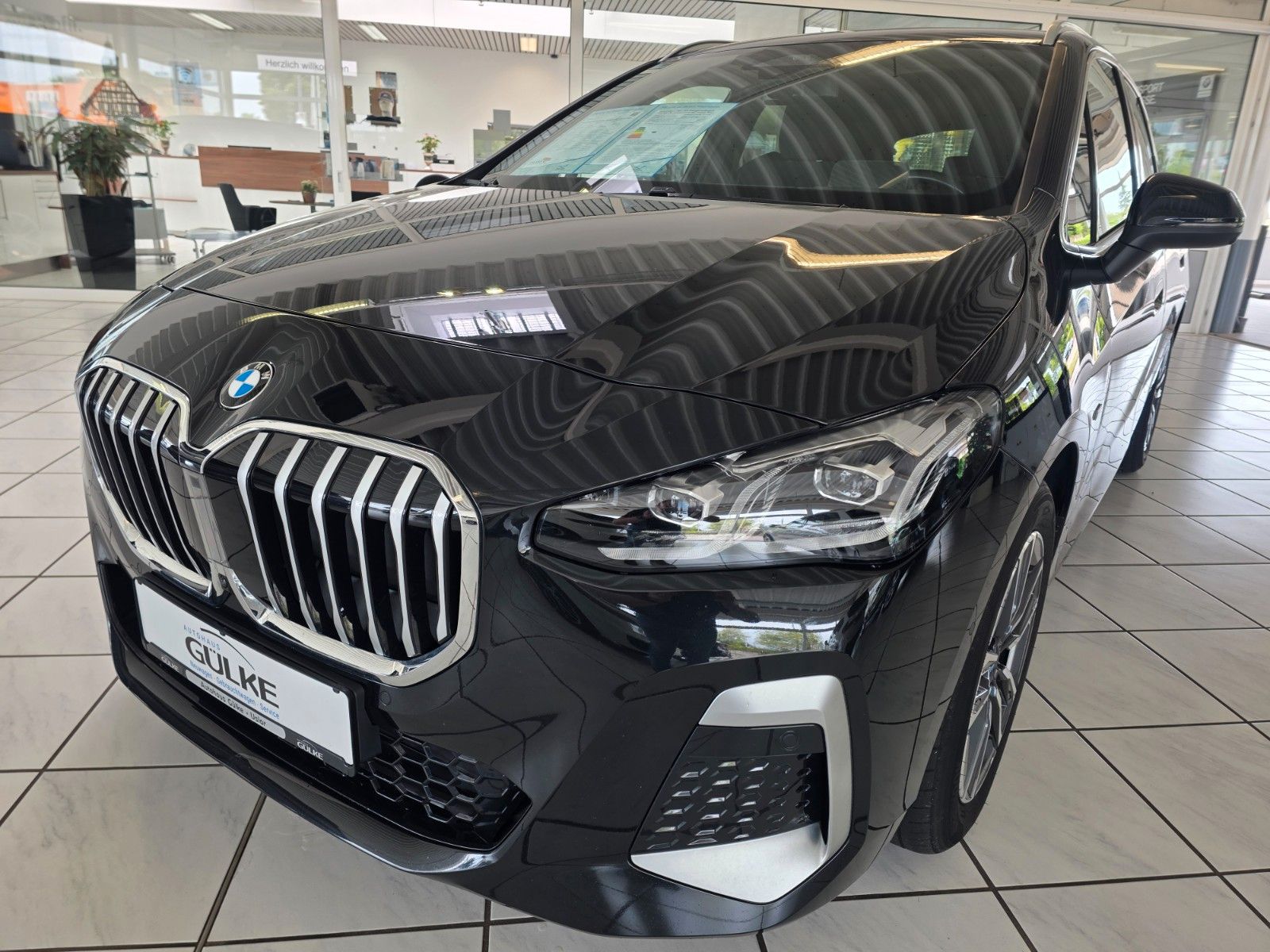BMW 220i Active Tourer M-Sport Navi,Pano,Kam